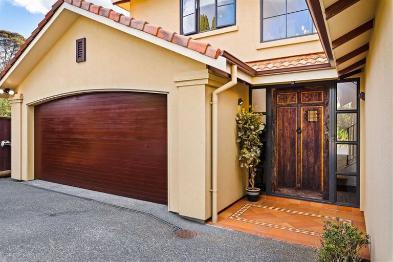 Photo of property in 32 The Avenue, Albany, Auckland, 0632