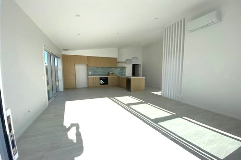 Photo of property in 4 Julie Lane, Papamoa, 3118