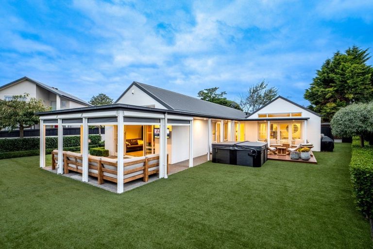 Photo of property in 5 Rockport Place, Parklands, Christchurch, 8083