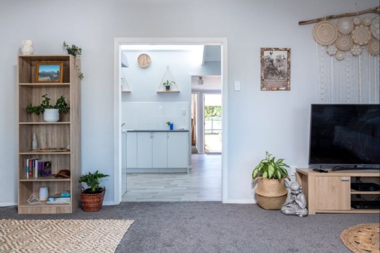 Photo of property in 12 Hooper Street, Tamarau, Gisborne, 4010