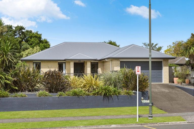 Photo of property in 27 Saint James Drive, Huntington, Hamilton, 3210