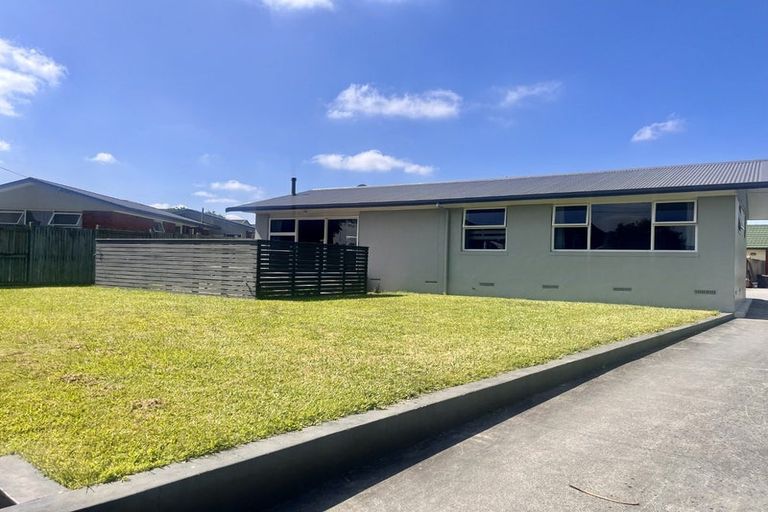 Photo of property in 14 Pulham Crescent, Queenwood, Hamilton, 3210