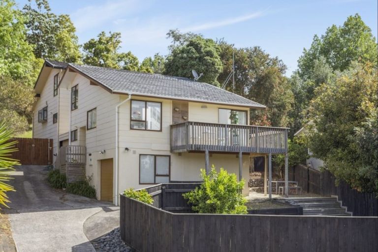 Photo of property in 1/50 Stapleford Crescent, Browns Bay, Auckland, 0630