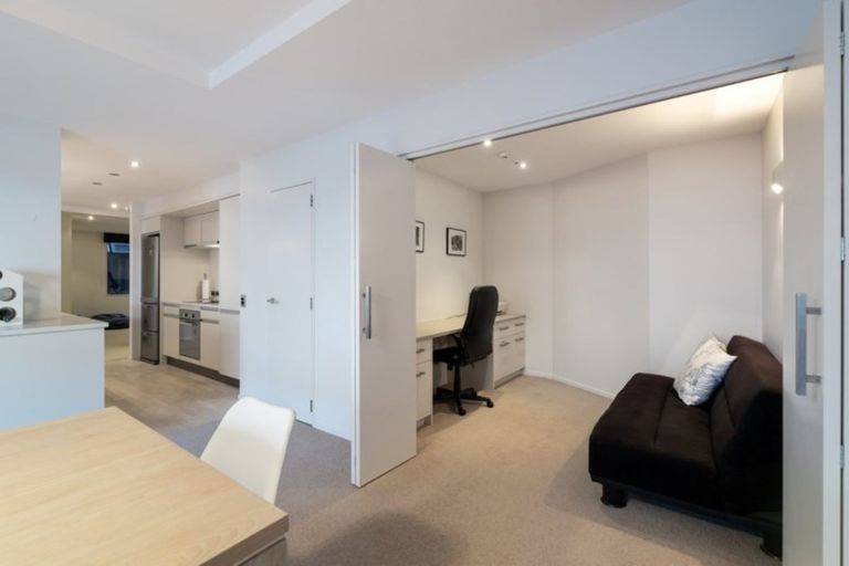 Photo of property in Vivaldi Apartments, 12/48 Marine Parade, Mount Maunganui, 3116