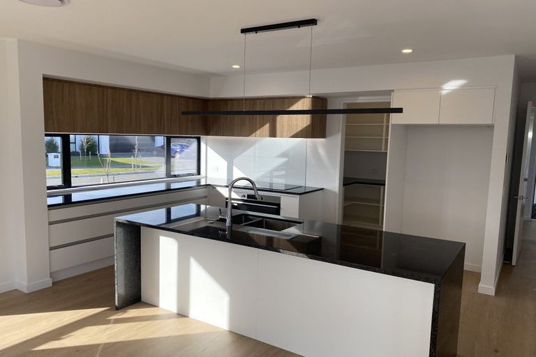 Photo of property in 2 Mackinnon Street, Marshland, Christchurch, 8083