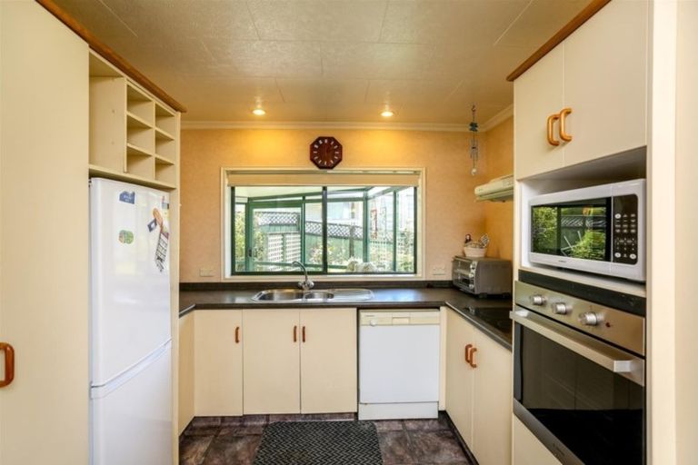 Photo of property in 5 Cyrus Street, Whalers Gate, New Plymouth, 4310