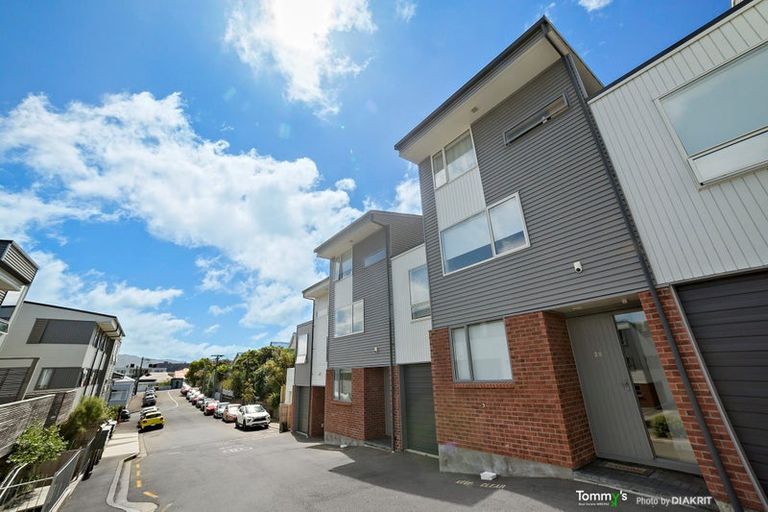 Photo of property in 27/31 Princess Terrace, Newtown, Wellington, 6021