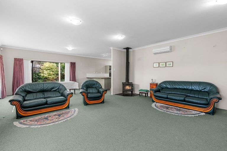 Photo of property in 4 Carrington Drive, Carterton, 5713