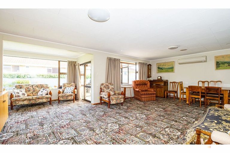 Photo of property in 35 Innes Street, Waimate, 7924