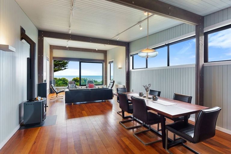 Photo of property in 7 Tutere Street, Waikanae Beach, Waikanae, 5036