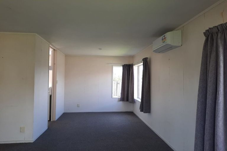 Photo of property in 9 Shenton Place, Burswood, Auckland, 2013