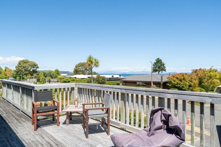 Photo of property in 9 Mahuta Road, Waitahanui, Taupo, 3378