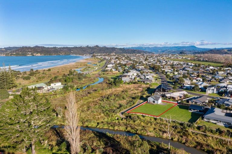 Photo of property in 305 Cook Drive, Whitianga, 3510