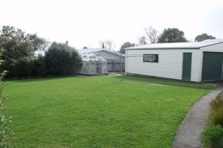 Photo of property in 9 Kaweka Place, Havelock North, 4130