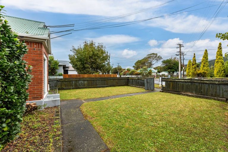 Photo of property in 113 Bell Road, Waiwhetu, Lower Hutt, 5010