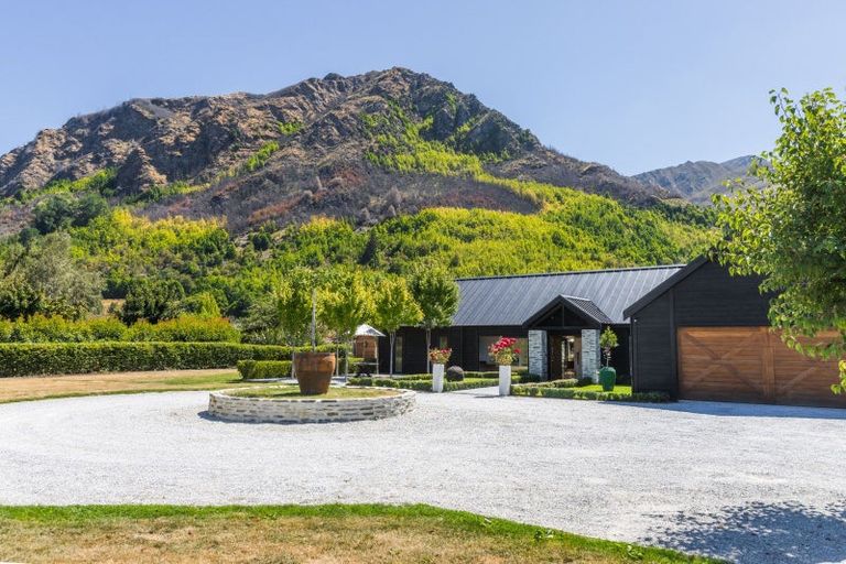 Photo of property in Butel Park, 15 Essex Avenue, Arrowtown, 9302