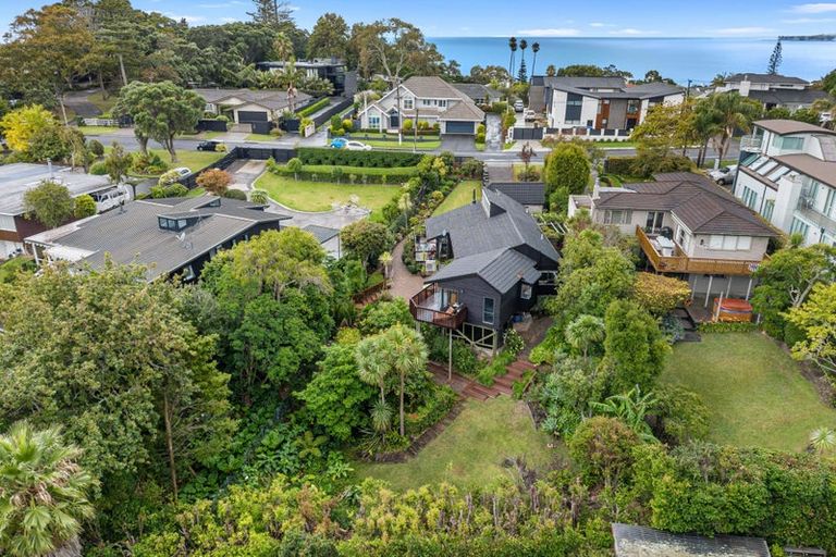 Photo of property in 178 Bleakhouse Road, Mellons Bay, Auckland, 2014