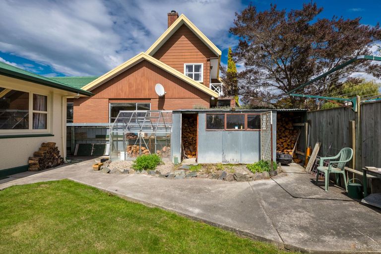 Photo of property in 30 Hughes Street, Waimate, 7924