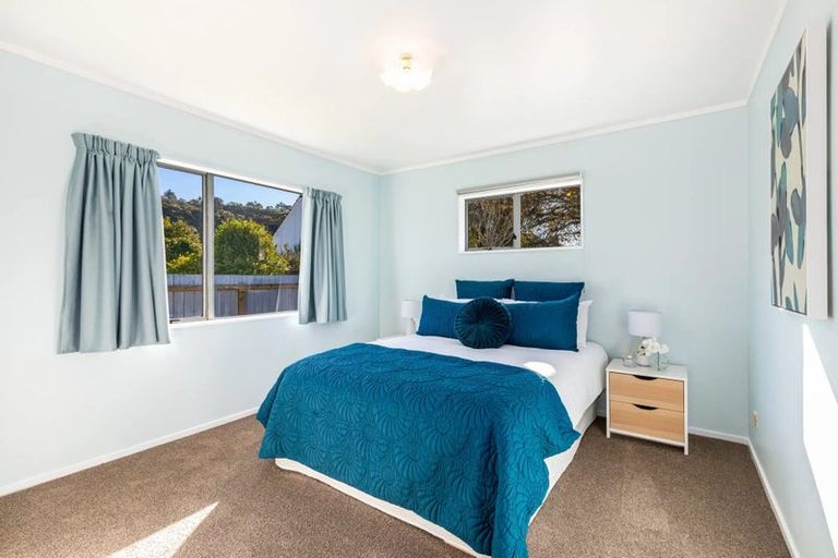 Photo of property in 8a Rawhiti Street, Stokes Valley, Lower Hutt, 5019