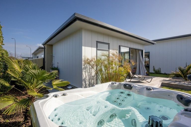 Photo of property in 56 Coast Boulevard, Papamoa Beach, Papamoa, 3118
