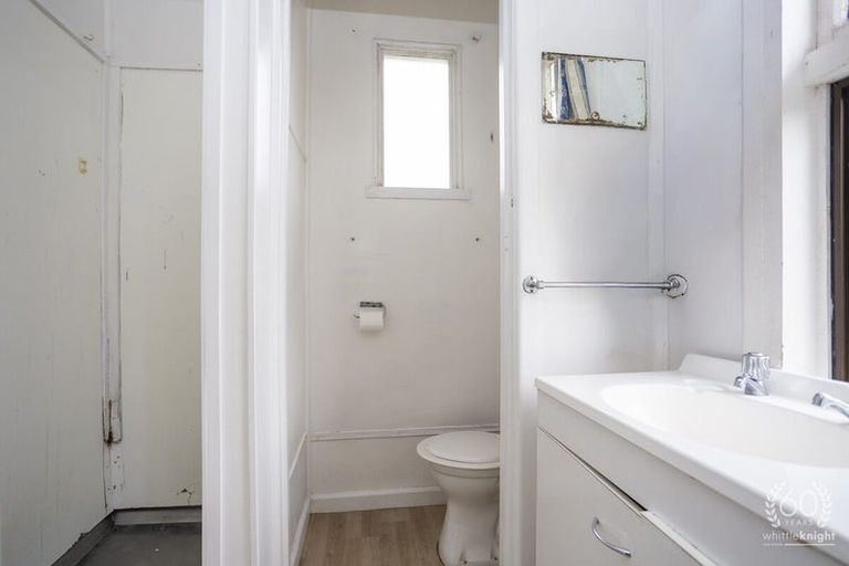Photo of property in 291 Riccarton Road, Upper Riccarton, Christchurch, 8041