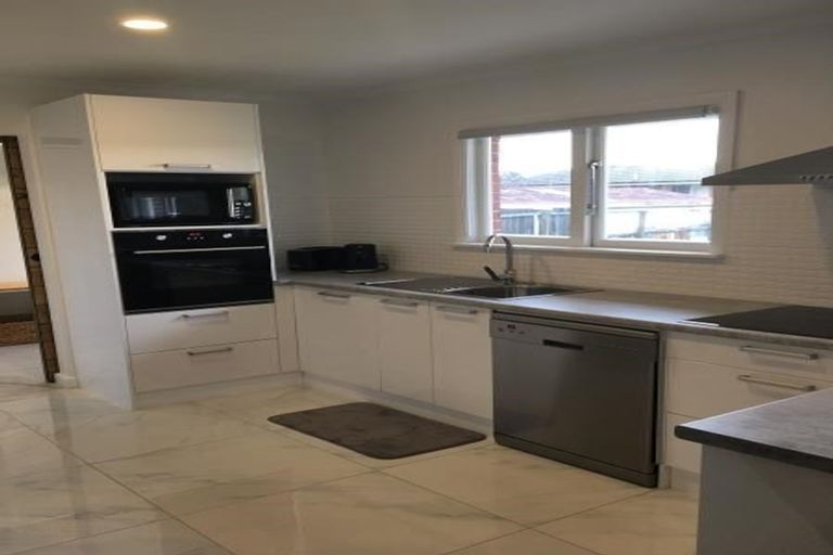 Photo of property in 35 Basingstoke Street, Aranui, Christchurch, 8061