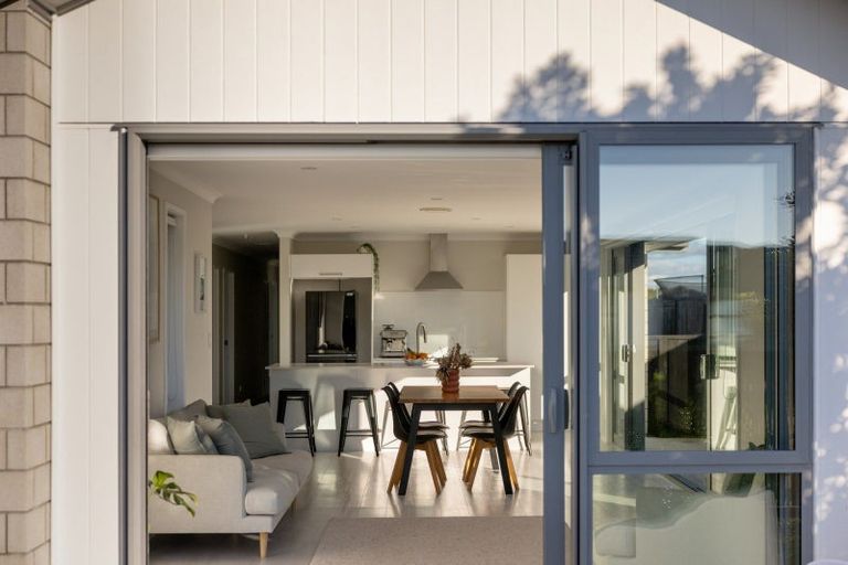 Photo of property in 43 Kaiora Drive, Papamoa Beach, Papamoa, 3118