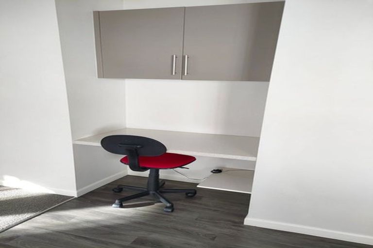 Photo of property in 6-8a Avenue Road, West End, Timaru, 7910