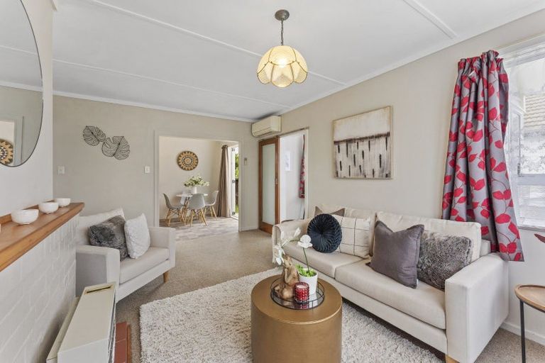 Photo of property in 15 Burcham Street, Taita, Lower Hutt, 5011