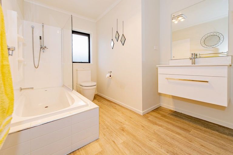 Photo of property in 2 Liddington Drive, Rolleston, 7615