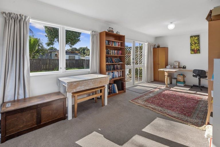 Photo of property in 72 Fairway Drive, Te Kamo, Whangarei, 0112