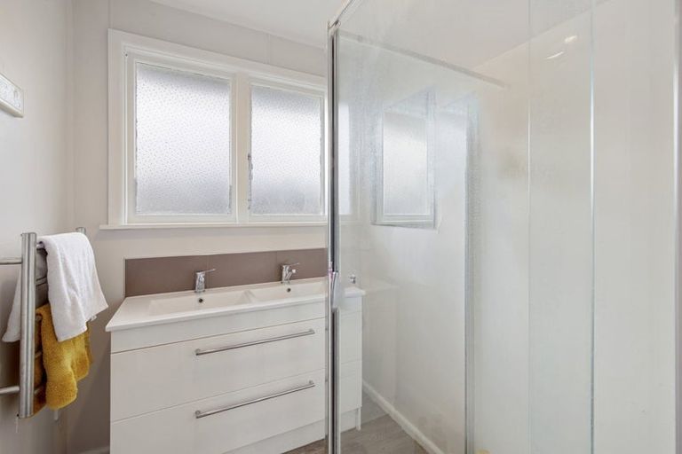 Photo of property in 28 Ashgrove Street, Rangiora, 7400