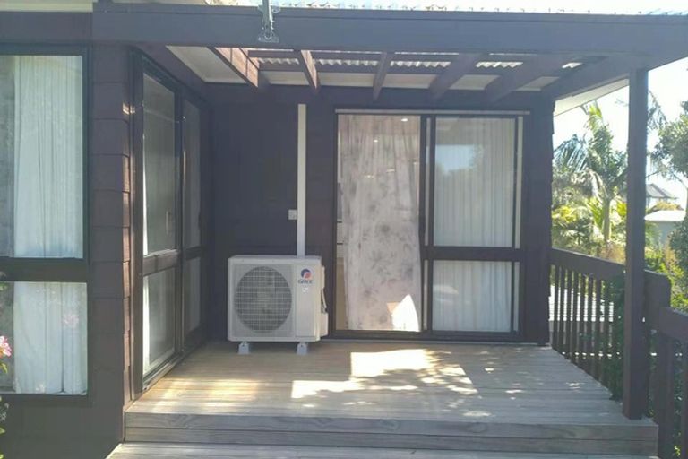 Photo of property in 1/6 Colum Place, Bucklands Beach, Auckland, 2014