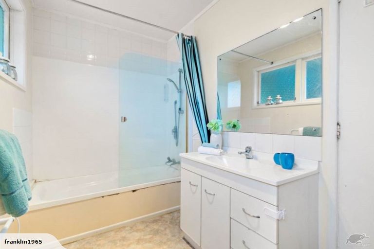 Photo of property in 27 O'halloran Road, Howick, Auckland, 2014