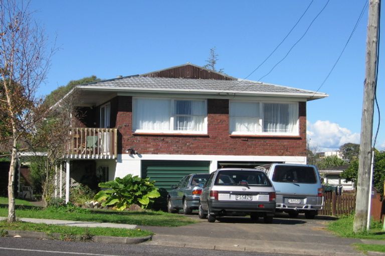 Photo of property in 99 Hutchinsons Road, Bucklands Beach, Auckland, 2014