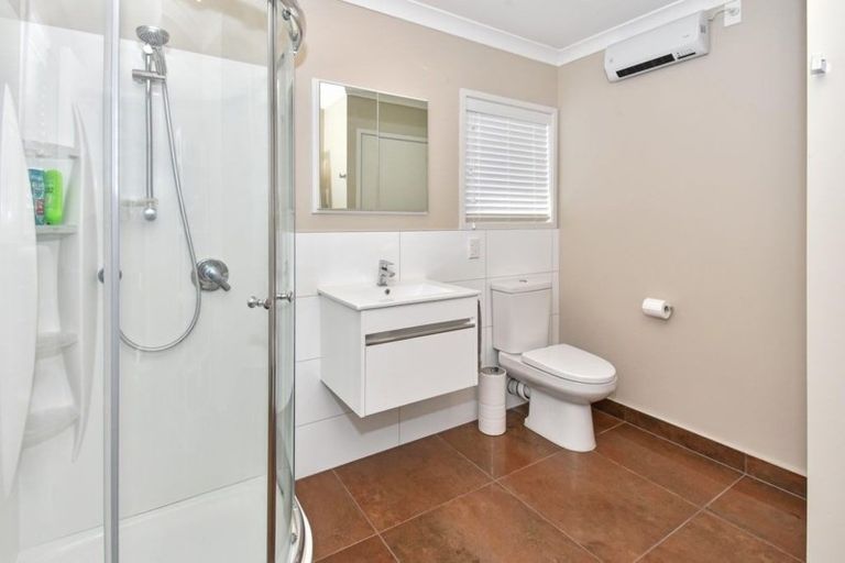 Photo of property in 19 Stella Drive, Clarks Beach, 2122