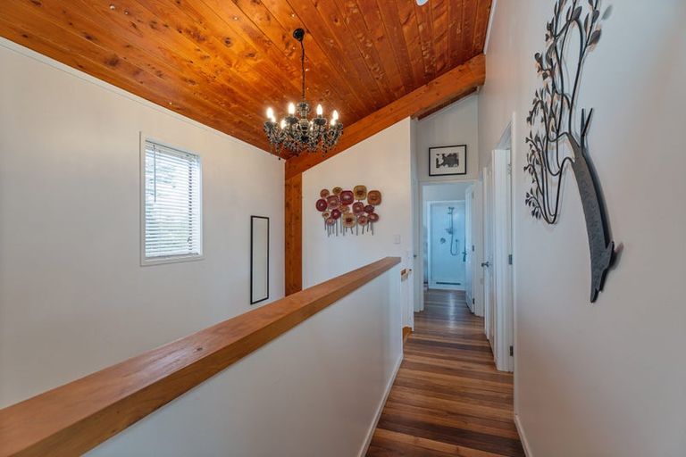 Photo of property in 5 Golf Road, Whitianga, 3591