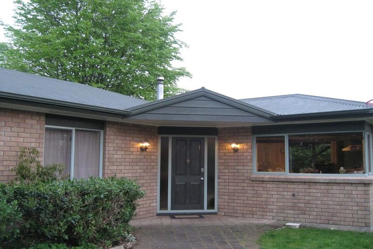 Photo of property in 8a Bowen Street, Cambridge, 3434