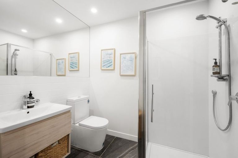 Photo of property in 10 Stanley Street, Berhampore, Wellington, 6023