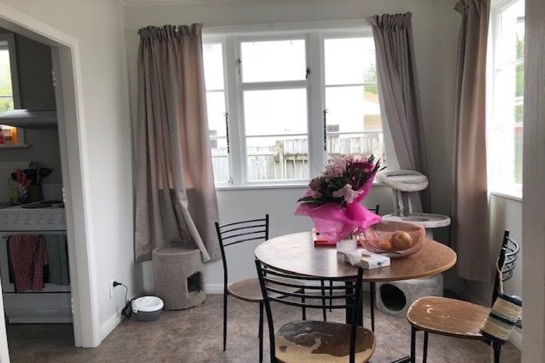 Photo of property in 106 Moorefield Road, Johnsonville, Wellington, 6037