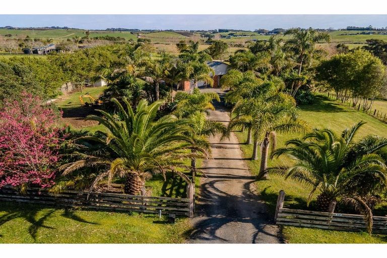 Photo of property in 530 Waimate North Road, Kerikeri, 0293