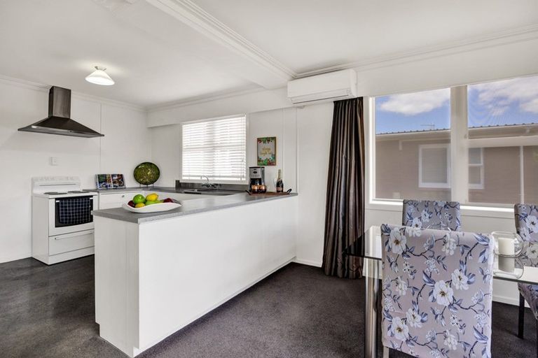 Photo of property in 70 Pendarves Street, New Plymouth, 4310