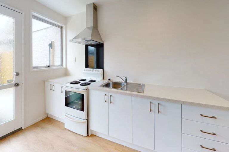 Photo of property in 2/107 Huxley Street, Sydenham, Christchurch, 8023