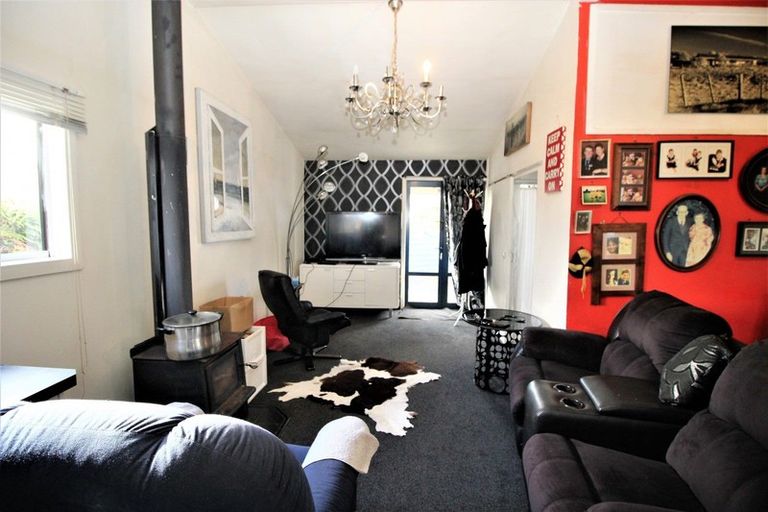 Photo of property in 3 Richardson Street, Woodville, 4920