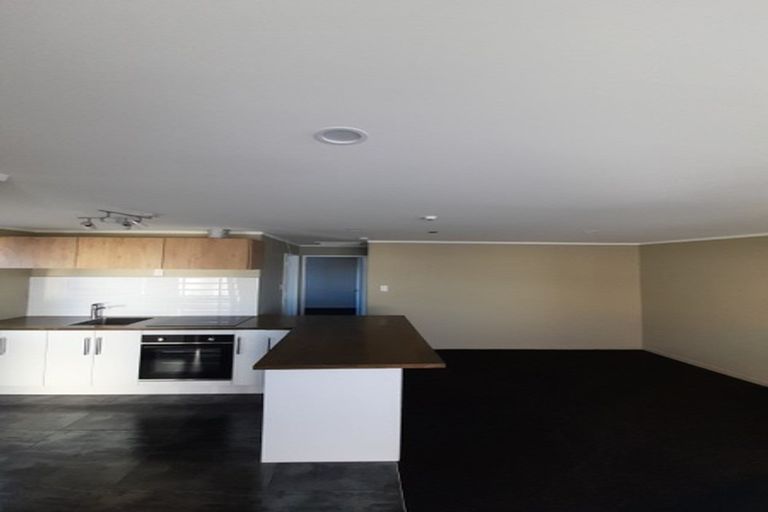 Photo of property in 4 Karyn Street, Castlecliff, Whanganui, 4501