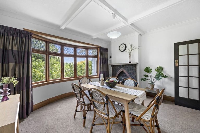 Photo of property in 16 Kowhai Street, Eastbourne, Lower Hutt, 5013