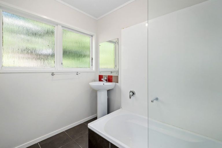 Photo of property in 10 Bain Place, Bucklands Beach, Auckland, 2014