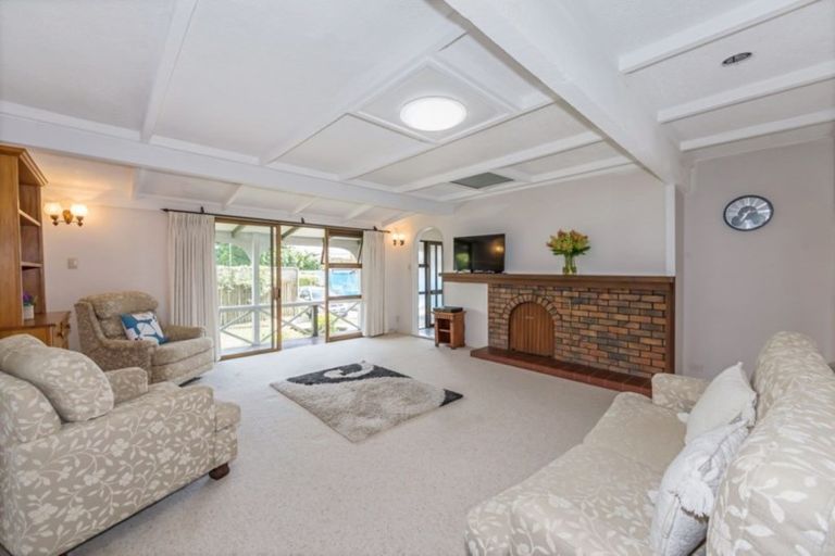 Photo of property in 9b Centreway Road, Orewa, 0931