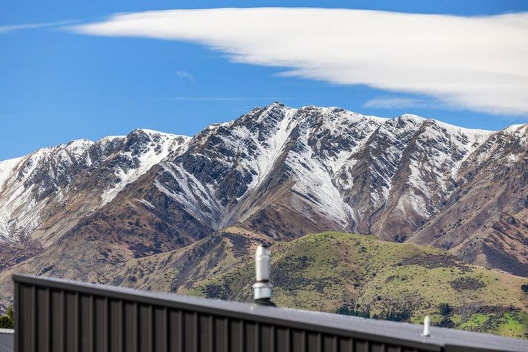 Photo of property in 27 Dunn Street, Lake Hawea, 9382