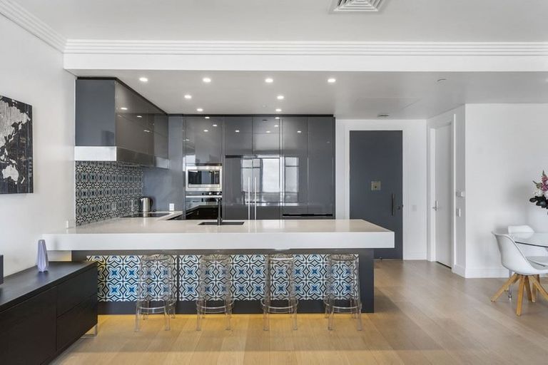 Photo of property in The Metropolis Apartments, 3304/1 Courthouse Lane, Auckland Central, Auckland, 1010